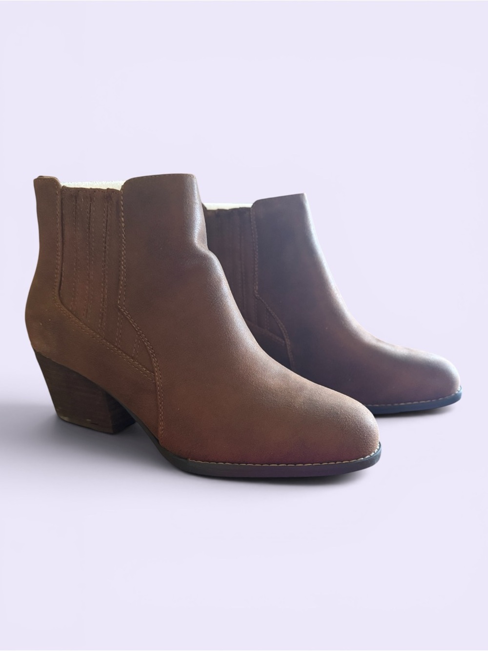 Bella Vita Chestnut Brown Chelsea Ankle Booties WIDE width